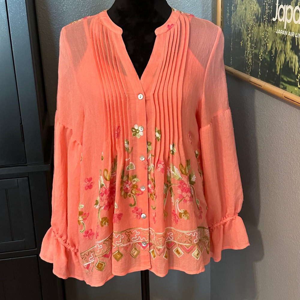 Hope Springs Blouse Womens Small Coral Floral Embroidered Boho Pleated Peasant
